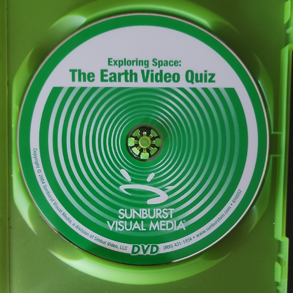Exploring Space: The Earth Video Quiz DVD - Green